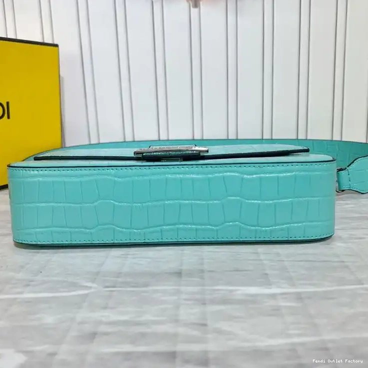 Vintage HOT In Leather Bag Baguette Tiffany Blue Medium Crocodile Fendi 0518